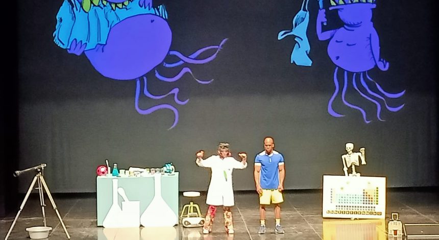 Con ciencia femenina - Obra de teatro para niños