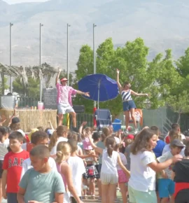 Función de teatro infantil para ayuntamientos al aire libre